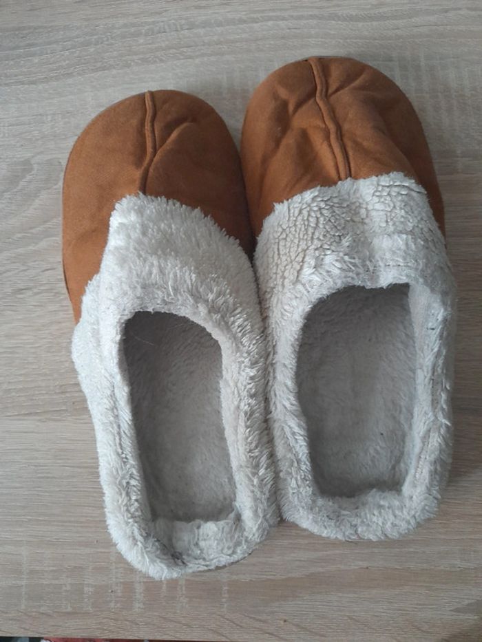 Pantoufles fourrées 41