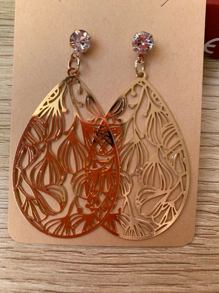 Boucles d’oreilles dorées