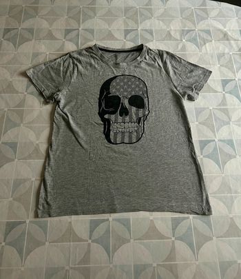 T shirt garçon -14 ans -Kiabi - en très bon état