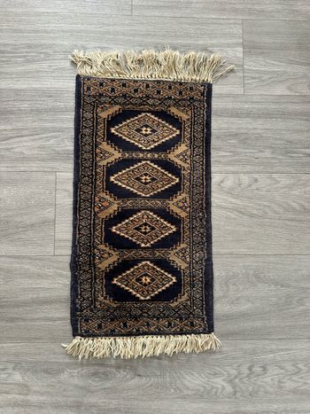 Tapis oriental berbère turque en laine à franges Vintage