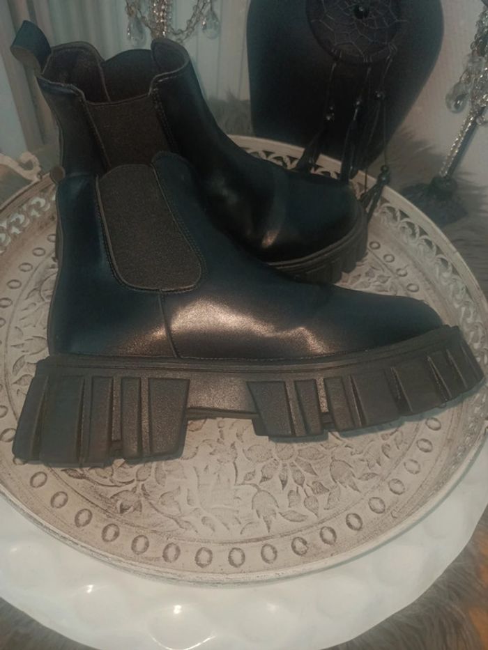 Magnifique paire de boots type Chelsea 38 - photo numéro 13