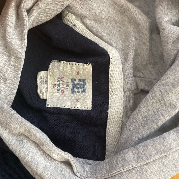 T shirt manche longue à capuche - photo numéro 4