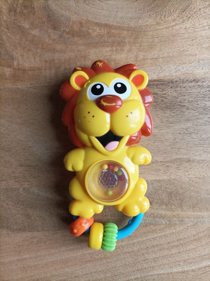 Hochet lion