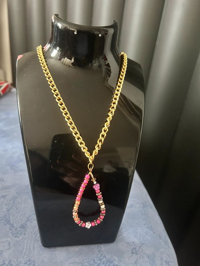 Collier doré et perles fait main