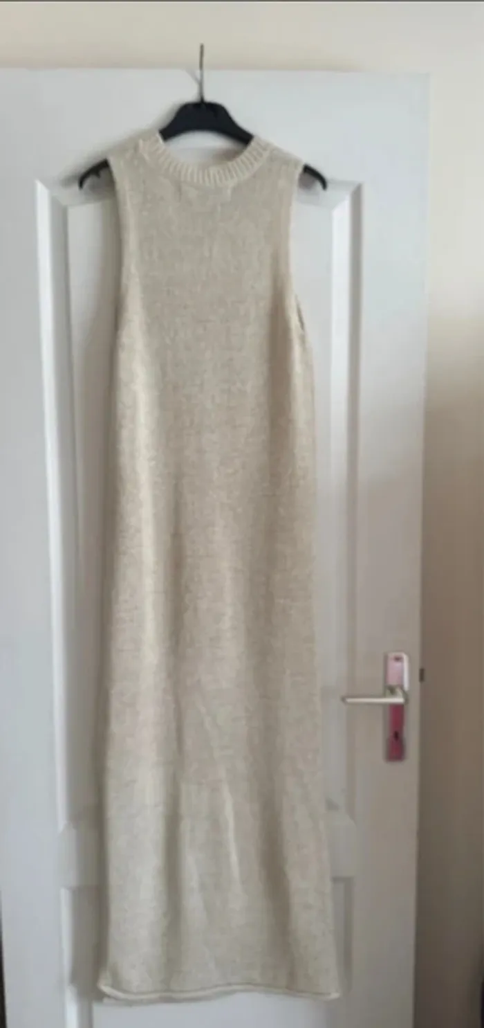 Robe longue beige sans manches - photo numéro 8