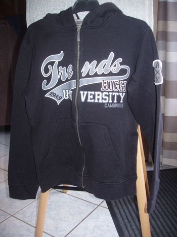 gilet molleton avec capuche