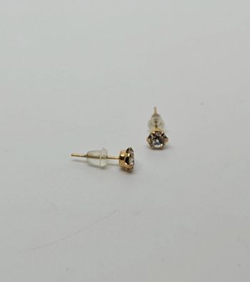 Paire de boucles d'oreilles. Neuve. 2D