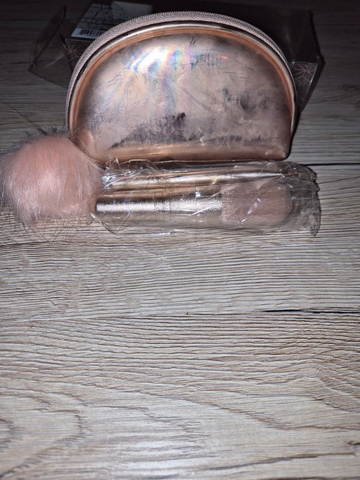 Mini teousse avec pinceaux MAC - photo numéro 4
