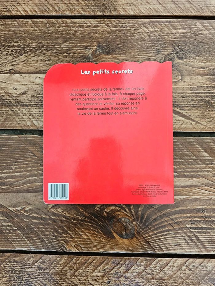 Livre enfant Les petits secrets de la ferme fille ou garçon - photo numéro 2