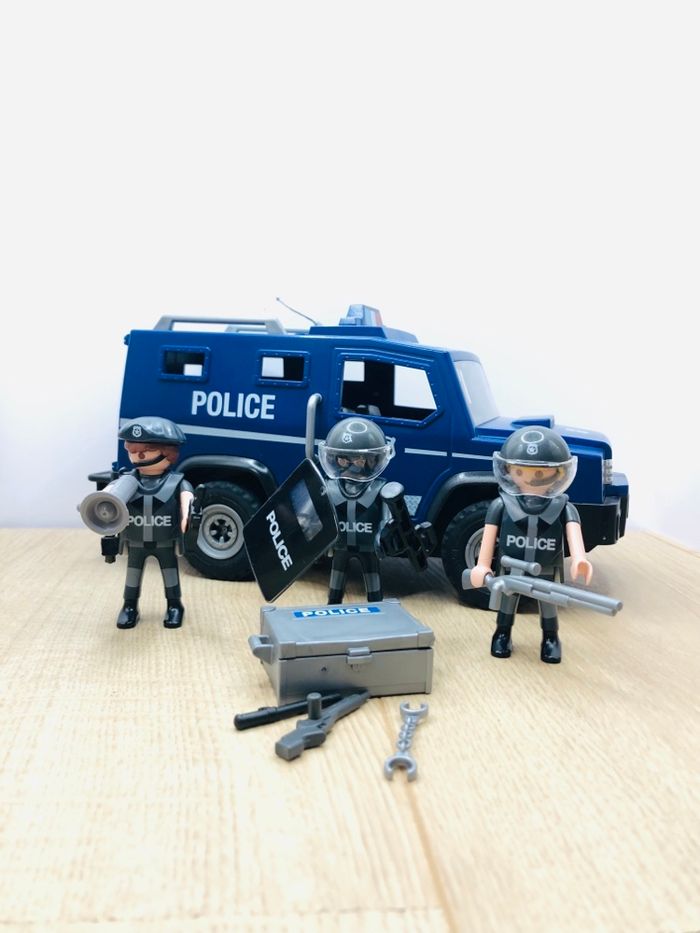 Voiture intervention police playmobil