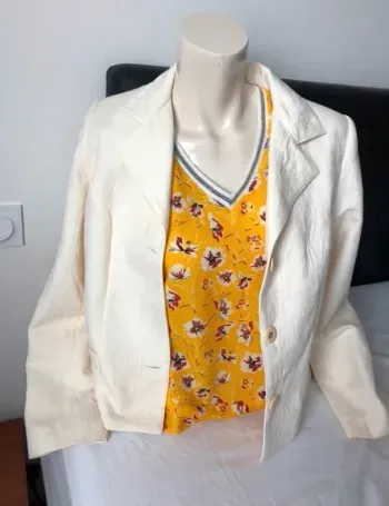 Ensemble Veste tailleur + t-shirt taille M 40