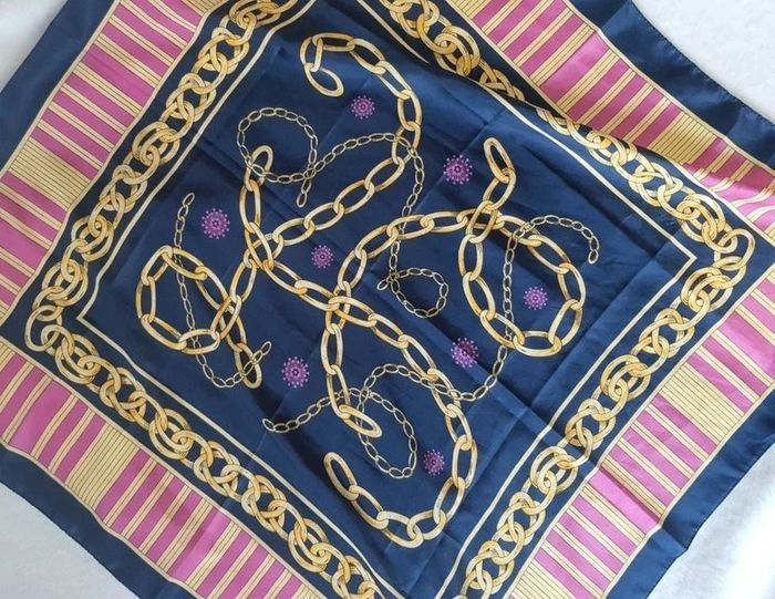 Foulard pour femme - photo numéro 2