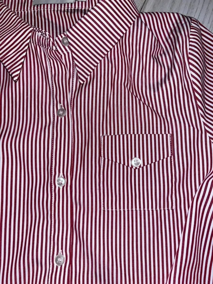 Chemisier rouge et blanc à rayures 10/12 ans - photo numéro 12