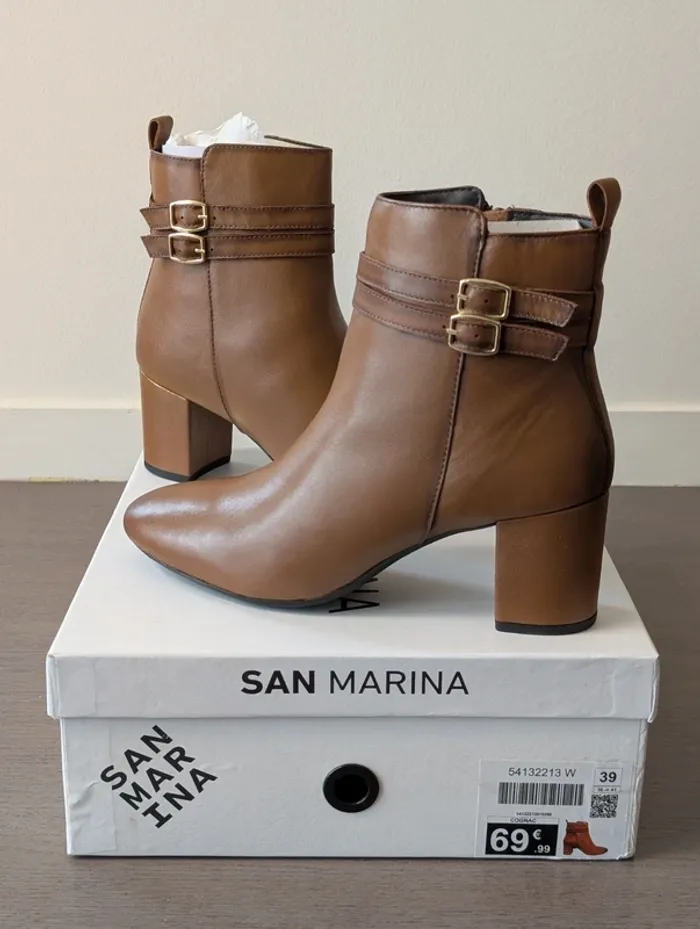 Bottines à talons San Marina en cuir camel - Taille 39 -

Neuf - photo numéro 3
