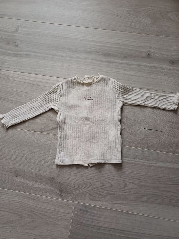 Tee-shirt taille 9 mois