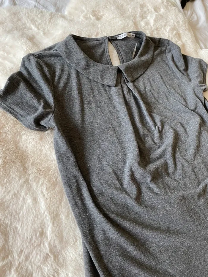 Haut gris Gémo col Claudine taille XS - photo numéro 3