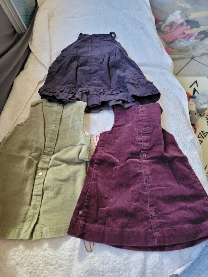 Lot de 3 robes d hiver 6 mois - photo numéro 2