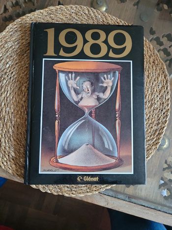 Livre agenda 1989. Glénat.36 ans
