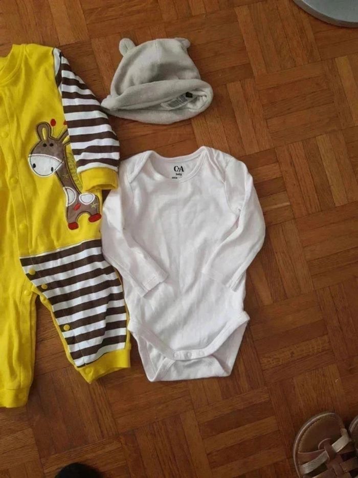 Lot vêtements 3 mois - photo numéro 4