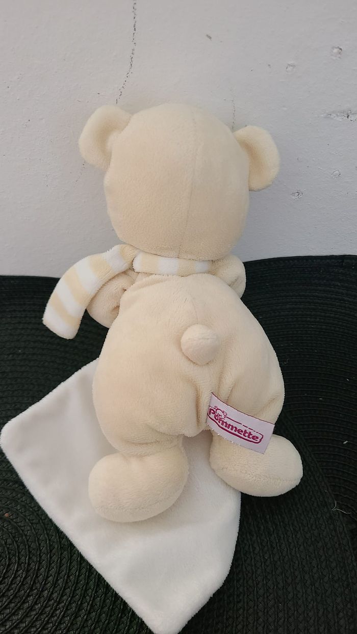 DOUDOU PELUCHE POMMETTE OURS ECRU BEIGE BLANC EMPREINTE MOUCHOIR - photo numéro 2