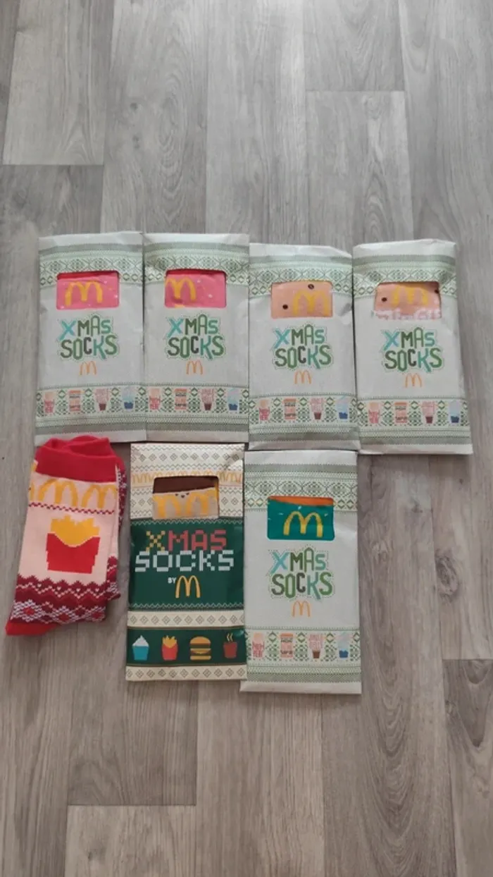 Lots de chaussettes macdo