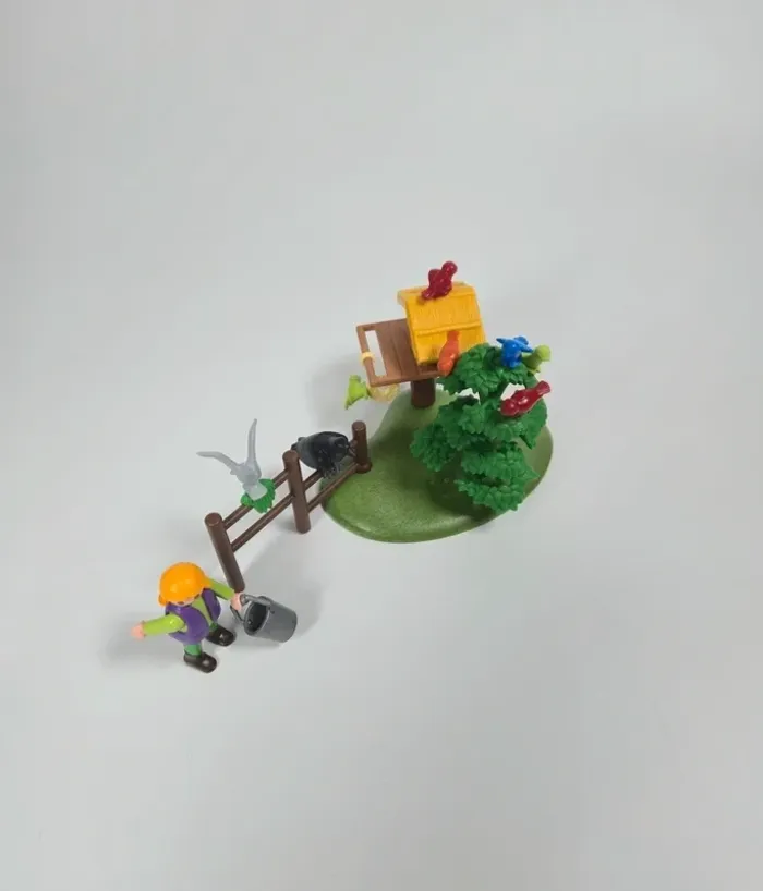 Playmobil Enfant avec mangeoire et oiseaux - photo numéro 2