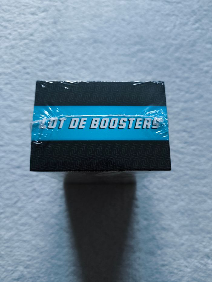 Bundle Pokémon Écarlate & Violet EV 10.5 : Foudre Noire - photo numéro 4