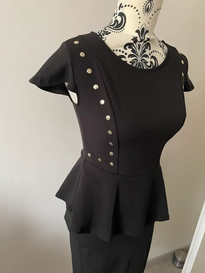 Robe noire chic à clous - Bodyflirt - Taille 34/36 - photo numéro 3