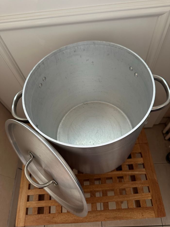 Grand Faitout  Jamais utilisé 32 L - photo numéro 2