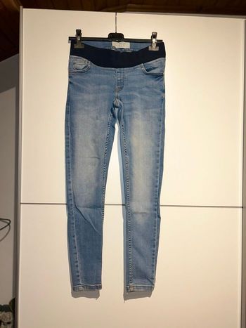 Jean slim bleu clair de maternité Primark Parenthood – taille 38 – très bon état