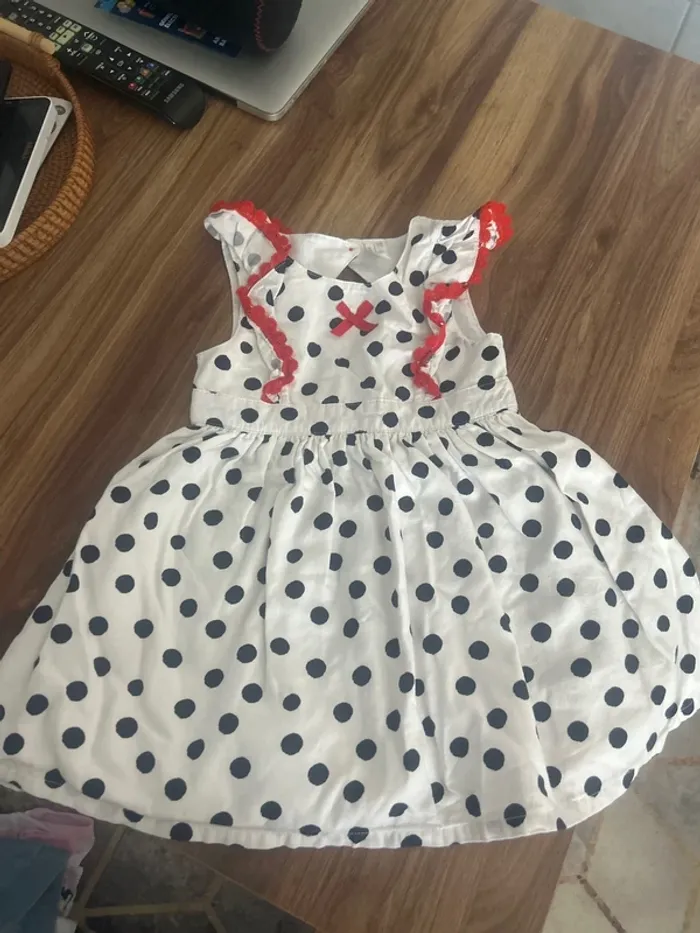 Robe bébé fille 18 mois Orchestra