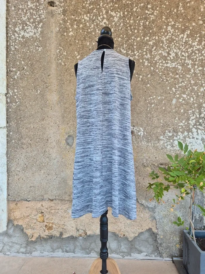 Robe Influx gris chiné T.44 - photo numéro 2