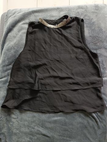 Haut fluide noir sequins