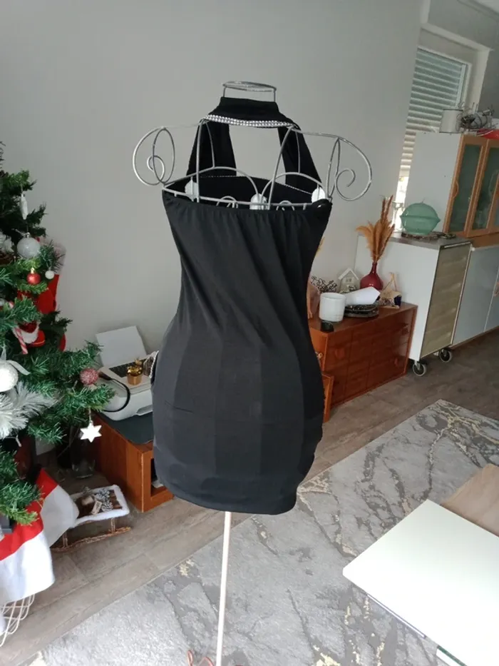 Robe noir de soirée avec Strass - photo numéro 7