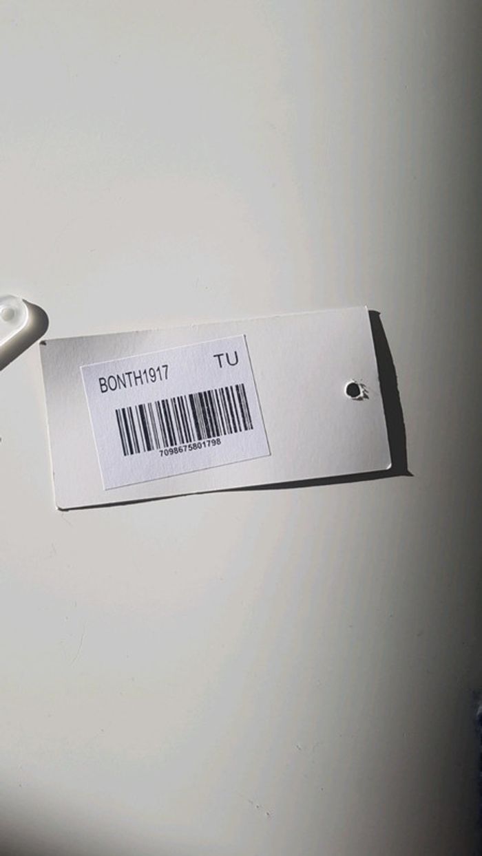 Bonnet neuf - photo numéro 6