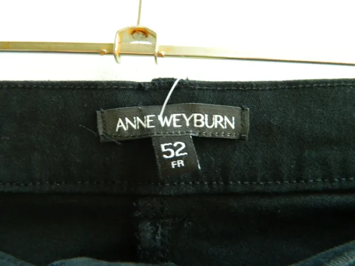 Pantalon T 52 "Anne Weyburn" neuf - photo numéro 5