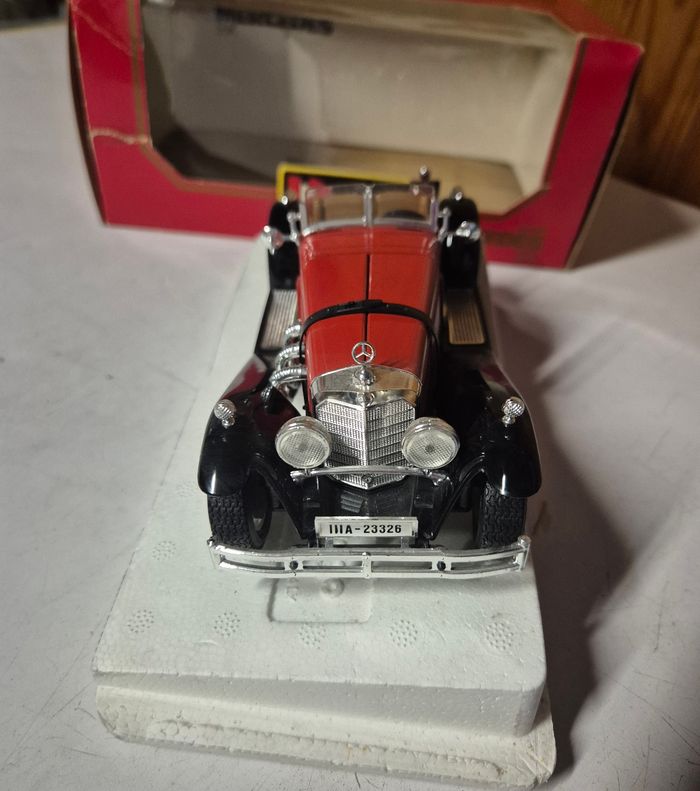 Bburago voiture miniature Mercedes SSK rouge (1928) 1/24 - photo numéro 8