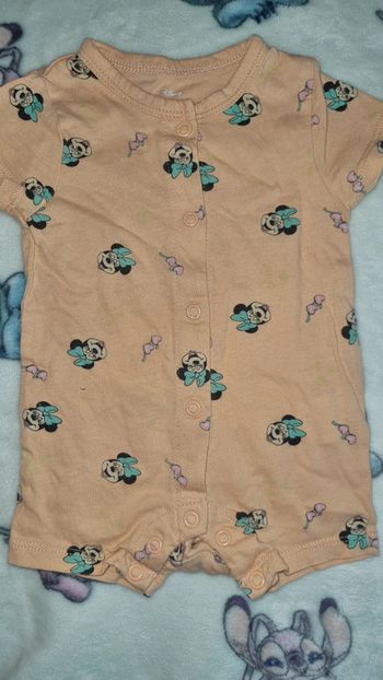 Grenouillère minnie 3 mois en très bon état