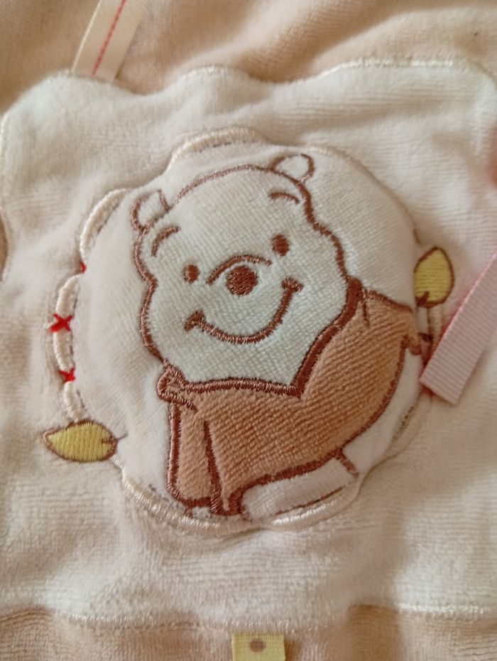 Doudou Winnie l'ourson - photo numéro 4