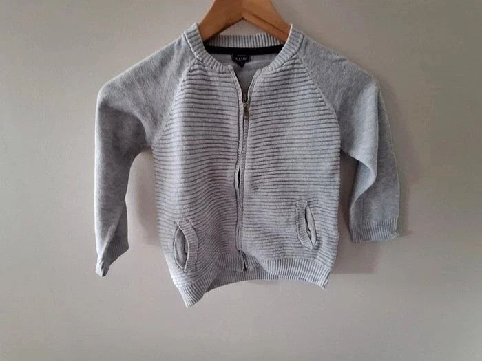 Gilet zippé gris Kiabi 5 ans