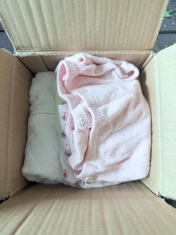 Lot de vêtements bébé