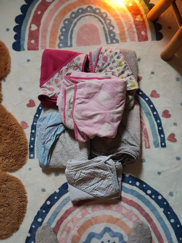 Lot serviettes de bain +cape bébé