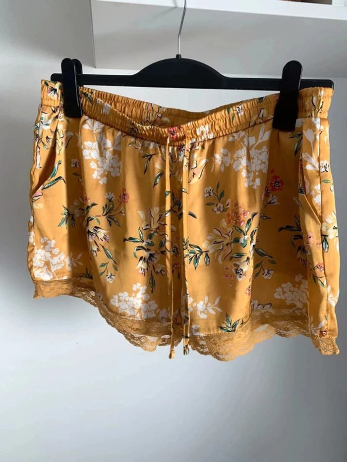 Short jaune pyjama femme T42 - photo numéro 2