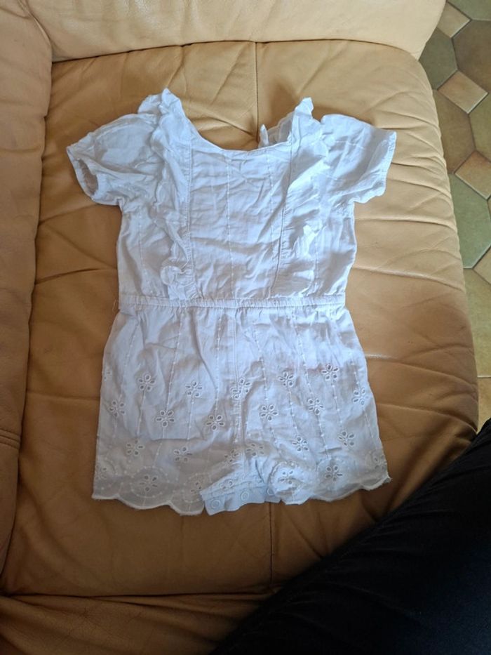 Superbe combishort primark 12/18 mois 86 cm