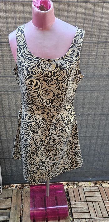🪷robe noir et doré