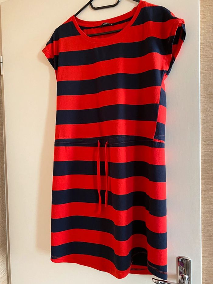 Robe plage bleu marine et rouge ceinture cordon taille S
