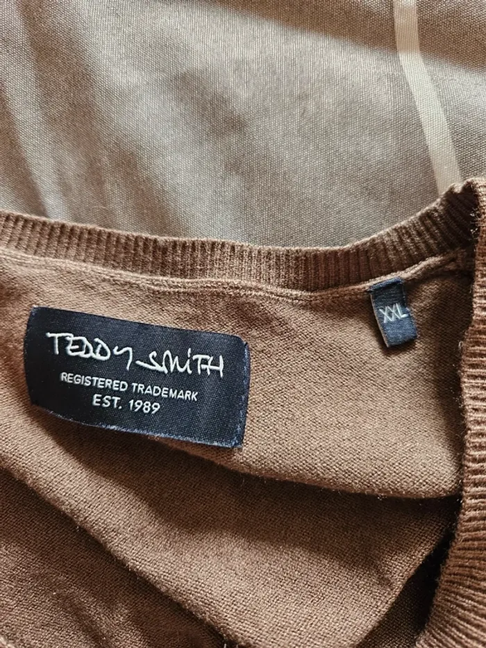 Pull Teddy Smith taille XXL - photo numéro 3