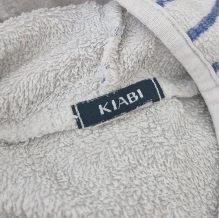 Sortie de bain à capuche bleu & blanc - Kiabi - Taille 6 mois - photo numéro 4