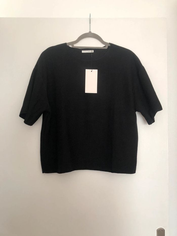 Superbe beau t-shirt côtelé soft Zara neuf avec étiquette taille M