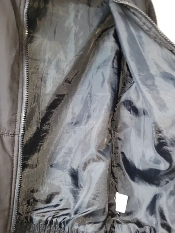 Veste/blouson noire - photo numéro 5